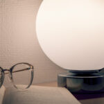 Modaya Uygun Bir IKEA Lambasını Fütüristik Minimalist Bir Komidin'e Dönüştürün