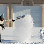 Şiddetli Kar Fırtınasından Sonra Herkesin Temizlemeyi Unuttuğu Alan