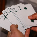 Bir Deste Oyun Kağıdını Çarpıcı Ev Dekoruna Dönüştüren 12 Kendin Yap Fikirleri