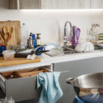 Düzenli Bir Mutfak İçin Dolar Ağacı Kitap Kutusunu Kullanmanın 8 Basit Dahice Yolu