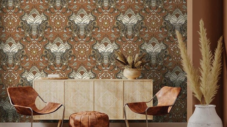 Kaplan tasarımlı turuncu duvar kağıdı