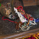 Bir Dolar Ağacı Araç Kutusunu Basit Bir Kendin Yap Yöntemiyle Akıllı Bir Mücevher Depolama Çözümüne Dönüştürün