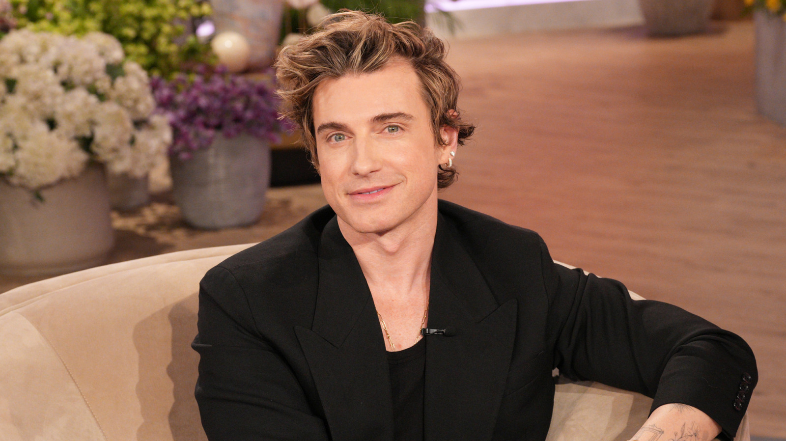 HGTV'den Jeremiah Brent Bejiyi Blah'tan Nefes Kesiciye Nasıl Taşıyor?