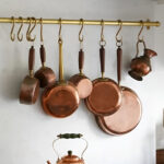 Evinizin Diğer Alanlarında Ortak Mutfak Depolama Rafını Kullanmanın Akıllı Yolları