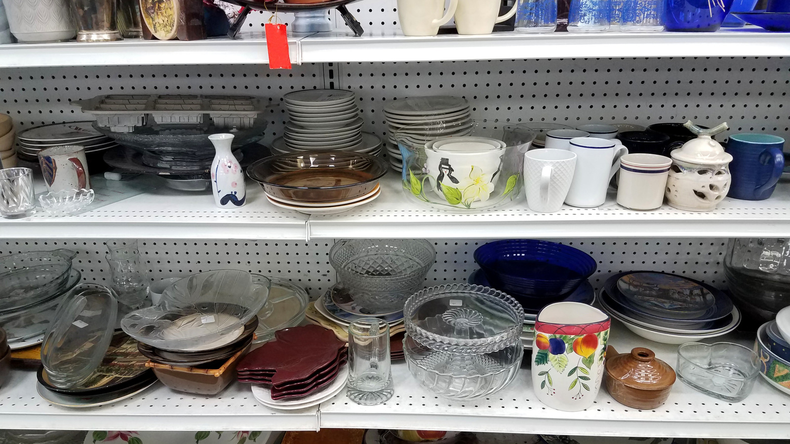 Sıkıcı Vazolara Elveda Deyin - İkinci El Mağazadan Alabileceğiniz Bu Eğlenceli Alternatifi Deneyin