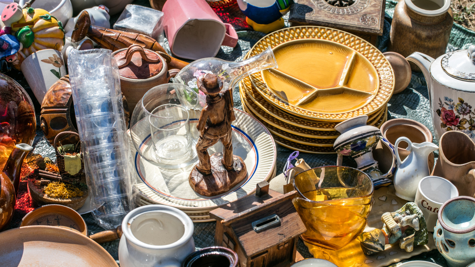 İkinci El Mağazasında Mutfağınıza Ait 11 Vintage Alet