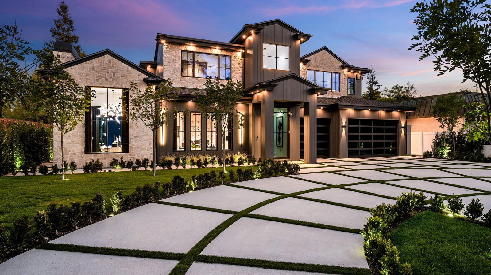 Sıkıcı Bir Araba Yolunu Benzersiz Kaplamalarla Güzelleştirmenin 11 Yolu