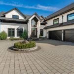 Çarpıcı Bir Araba Yolu Gösterimi İçin Deneyebileceğiniz 10 Geçirgen Asfaltlama Türü