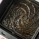 Hava Fritözünüzdeki Yağı Temizlemenin En İyi 8 Yolu