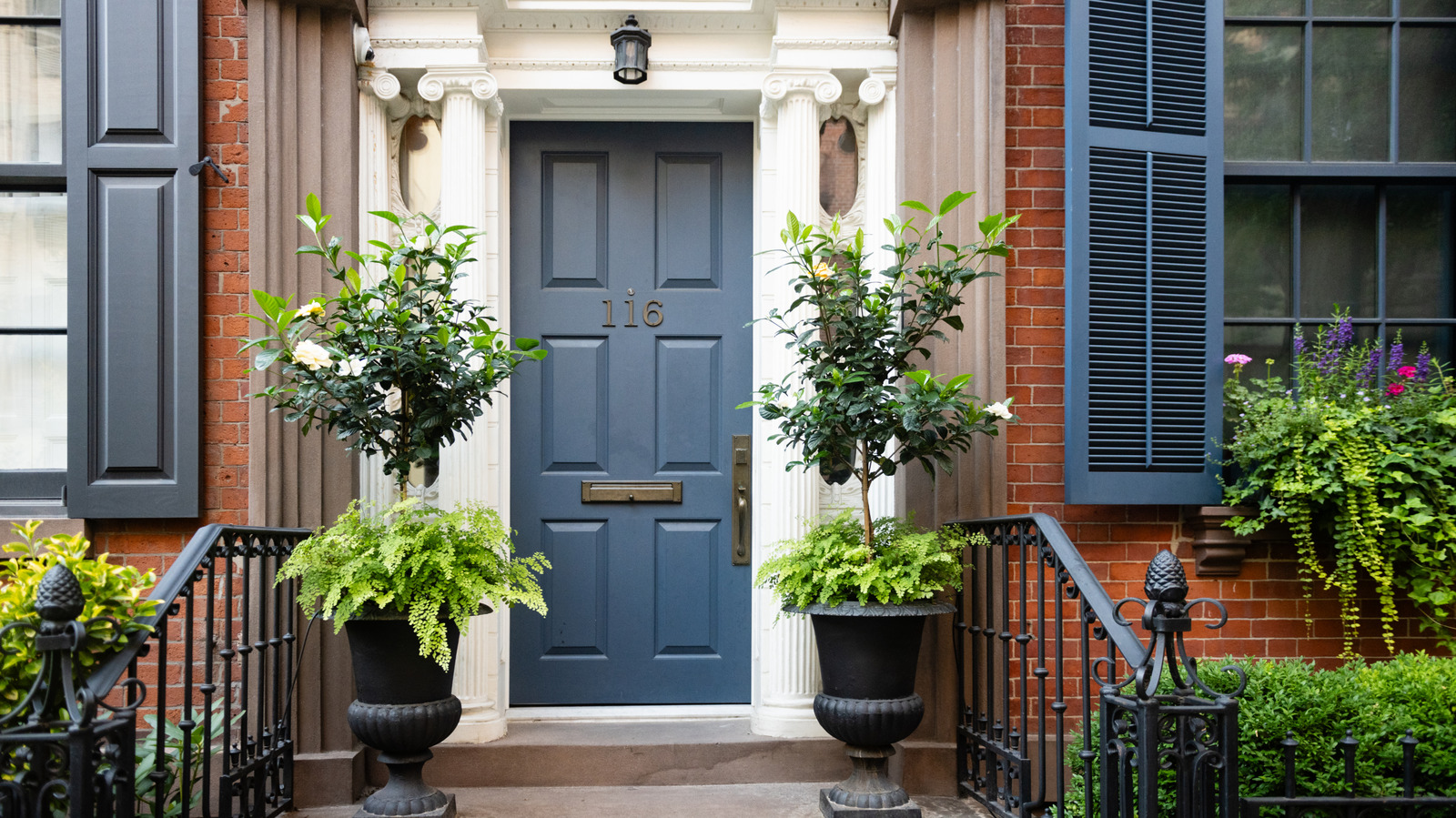 2026'da Her Yerde Olacak Cesur Ön Kapı Donanımı Trendi