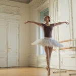 Evinize Ruhani Çekicilik Kazandıran Romantik Dekor Tasarımı Balletcore ile Tanışın