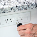 Vızıldayan Çıkışların Sesini Görmezden Gelmeyin — Büyük Bir Tehlikenin Göstergesi Olabilir