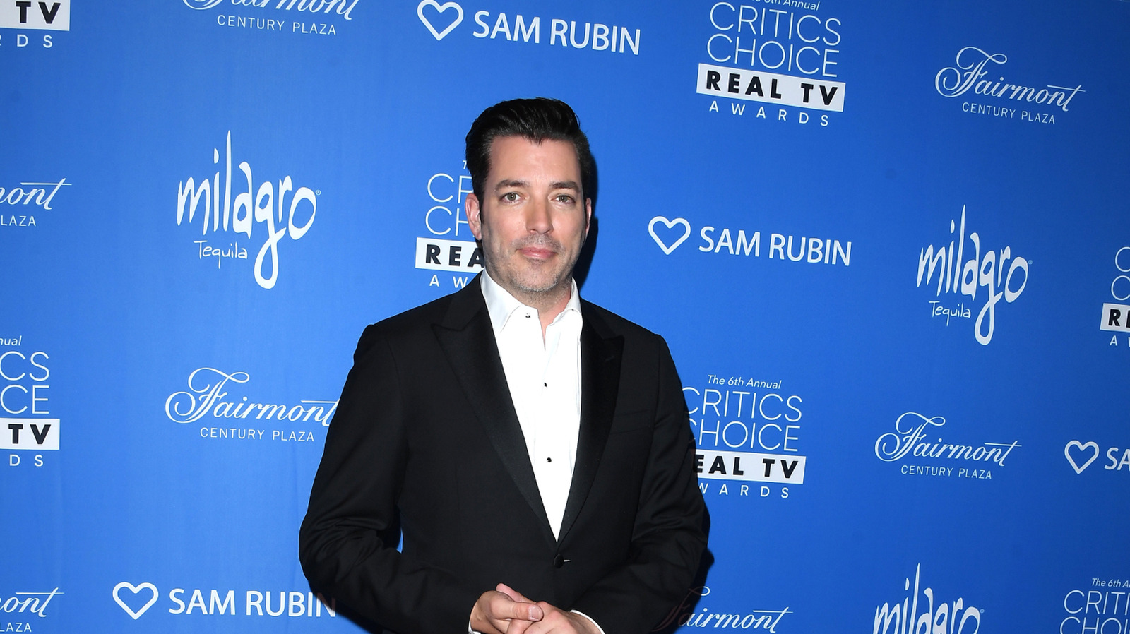 Jonathan Scott'ın Yükseltilmiş Bir Görünüm İçin Şömineyi Şekillendirmenin Favori Yolu