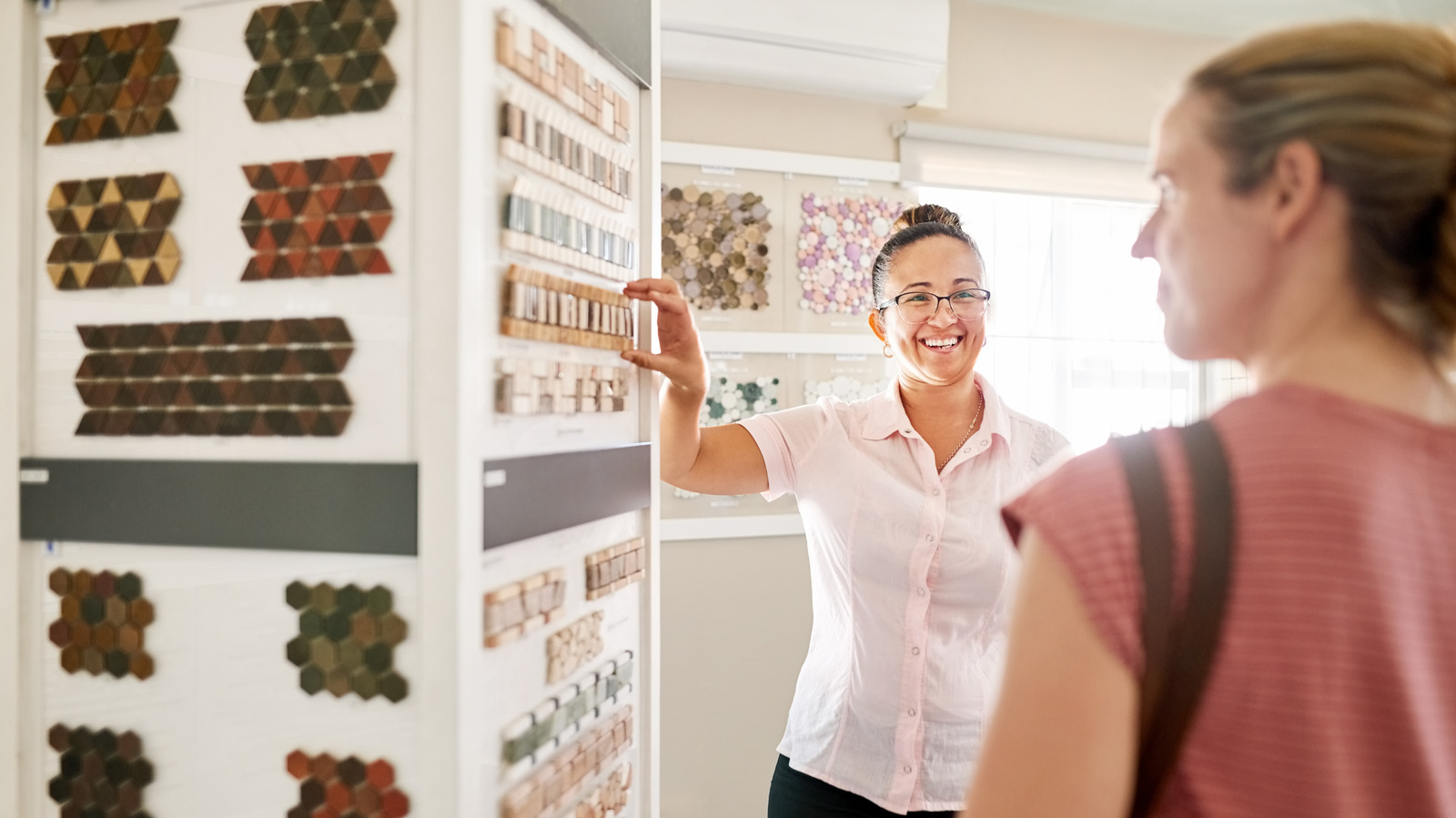 2026 Yılında Banyo Tasarımında Dalga Yaratmaya Devam Eden Rustik Fayans Trendi