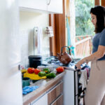 Mutfak Tezgahı Alanı Yok mu? IKEA'nın Gizli Çalışma Yüzeyi İhtiyacınız Olan Çözüm Olabilir