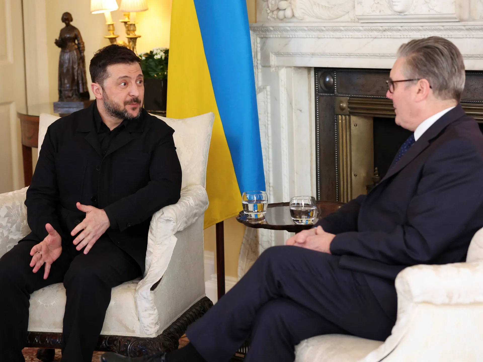 Starmer ve Zelenskyy, İran savaşı dikkatleri başka yöne çekerken Ukrayna'ya 'odaklanma' çağrısında bulundu
