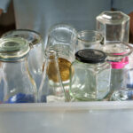 Küçük Bibloları ve Baharatları Düzenli ve Yerden Verimli Tutan Akıllı Küçük Kendin Yap Kavanoz