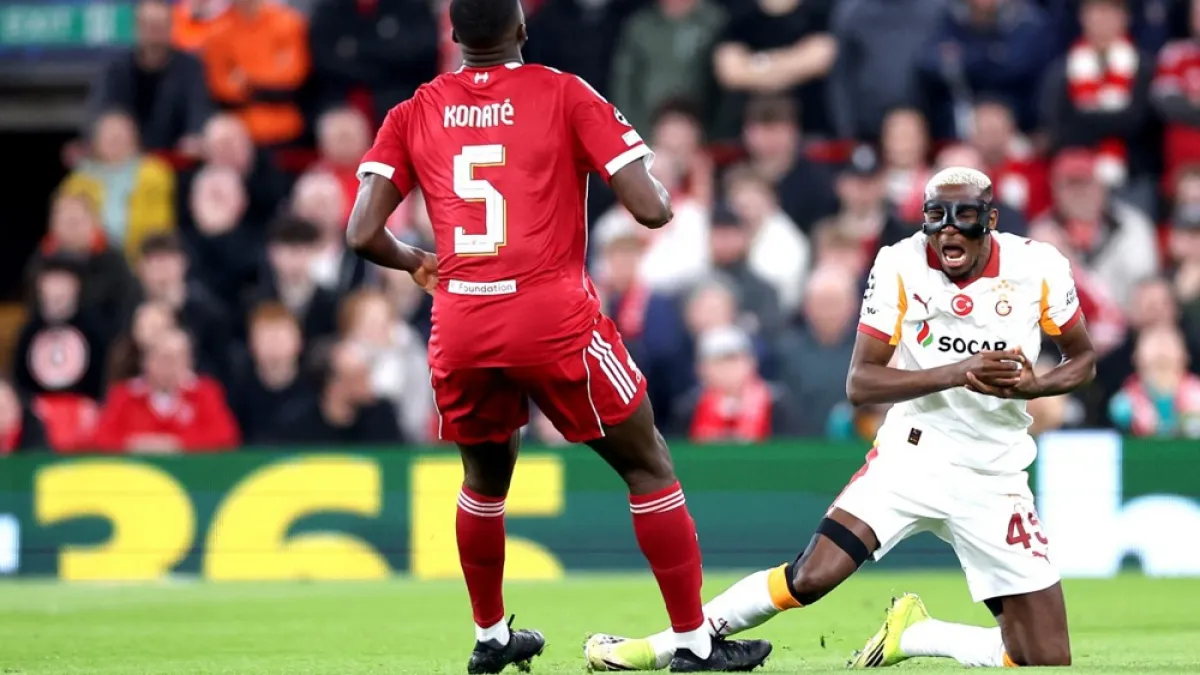 Nijeryalı Osimhen, Galatasaray'ın Liverpool karşısında kırılan kolunu onarmaya çalıştı