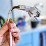 Bu Önemli Uzatma Kablosu Tavsiyesini Okuyarak Büyük Bir Pişirme Tehlikesinden Kaçının