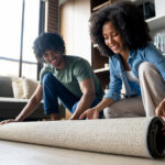 Eski Halınıza Yer Bulamıyor musunuz? Bu Yerden Tasarruf Sağlayan Depolama Fikrini Deneyin