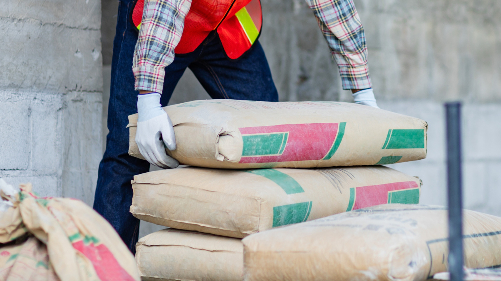 Basit Beton Torbalar Kullanarak Yol Kenarınızı Yükseltin