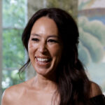 Joanna Gaines, Endüstriyel Boruları İleri Dönüştürülmüş Raflara Dönüştürüyor ve Sonuç Çarpıcı