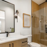 Eski Bir Akıllı TV'yi Daha Önce Sahip Olmayı Dileyeceğiniz Bir Banyo Özelliğine Dönüştürün