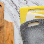 Üç Kesme Tahtasını Kağıt Havlu Saklamak İçin En Şirin Yere Dönüştüren Hack