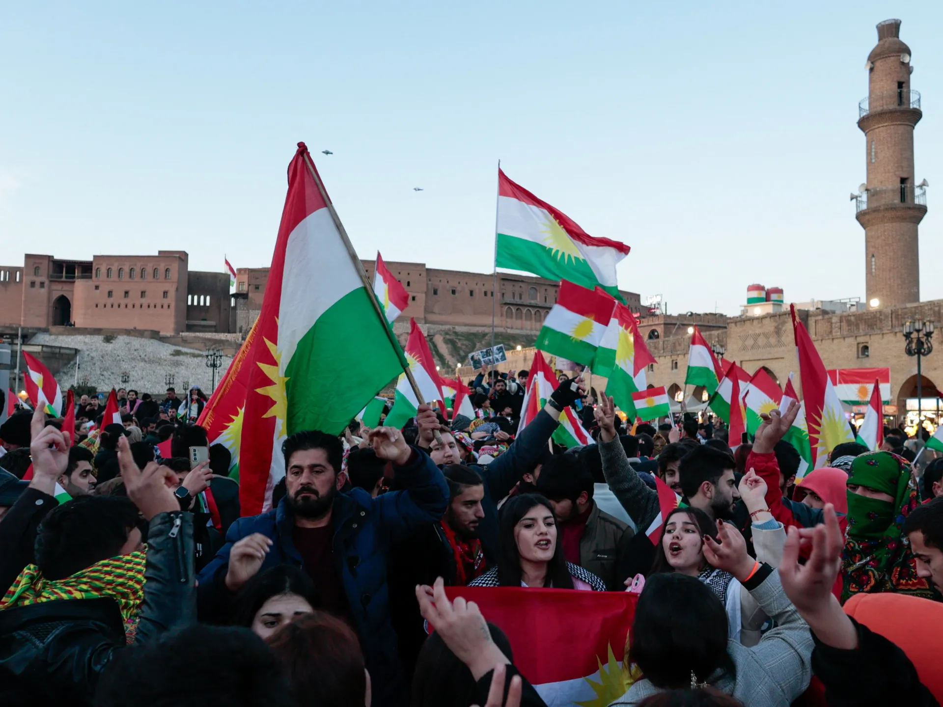 ABD'nin SDG'yi terk etmesi bölgedeki Kürtleri etkiledi