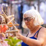 Büyüleyici Dış Mekan Dekoru Olarak İkiye Katlanan İlginç Bahçe Özelliği