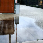 Araba Yolunuzdaki Su Birikintileri Göz ardı Etmemeniz Gereken Bir Uyarı İşaretidir