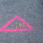 Garaj Yolunuzda Pembe Anket İşaretleri Bulursanız Ne Yapmalısınız?