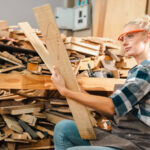 Artık Hurda Tahtayı Asılı Garaj Deposuna Dönüştürün