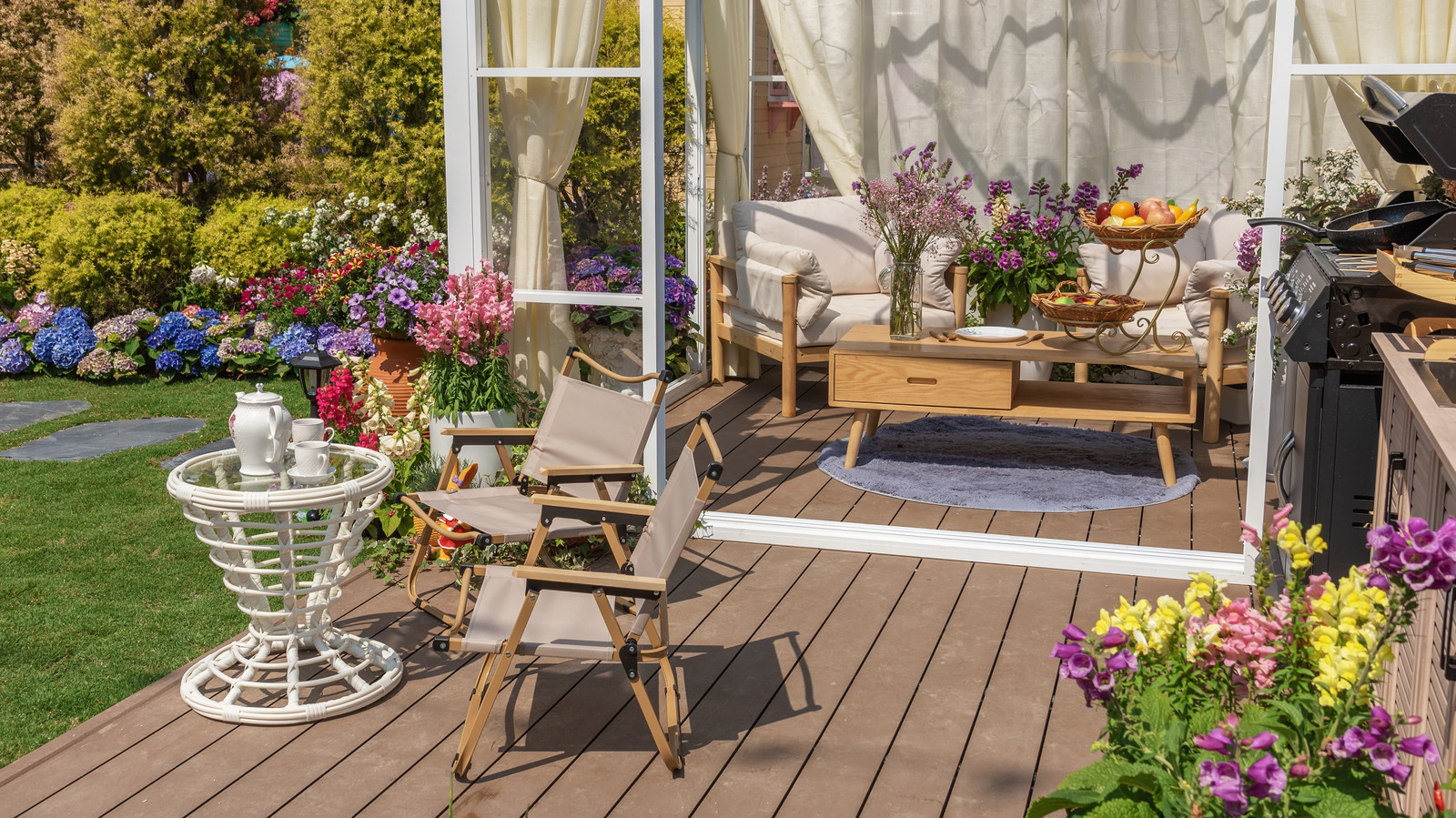 İkinci El Mağazasındaki Verandanızda Çok Şık Görünen Bahçe Öğesi