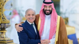 Pakistan Başbakanı ve genelkurmay başkanı, ABD-İran görüşmelerinin devamı için önemli gezileri tamamladı