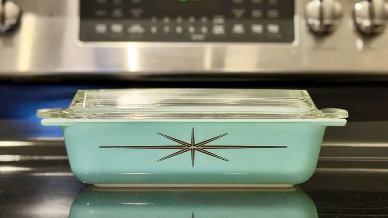 Atomik Yıldız Patlaması Pyrex Cinderella Güveci