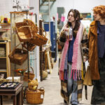 Sepetler veya Saksılar Değil: Çarpıcı Bir Saksı Yapan Beklenmedik İkinci El Mağaza Bulgusu