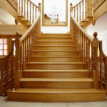 90'ların Fuayesi Boya Yenilemesinden Sonra Daha Modern Görünüyor