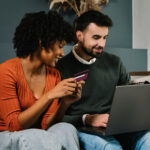 Bu Yaz Mayıs 2026 Başına Kadar 400 Dolar İndirimli Costco Gazebo ile Serin Kalın