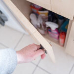 Amazon'da 50 Doların Altında Bulabileceğiniz Yerden Tasarruflu Lavabo Altı Düzenleyici