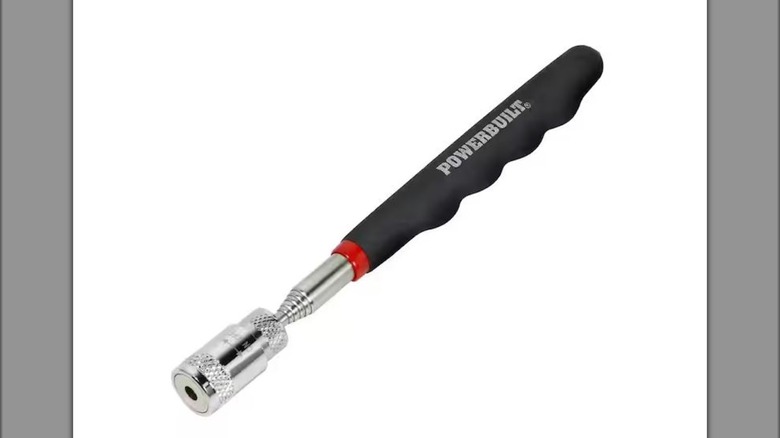 Powerbuilt manyetik toplama aracının yakından görünümü