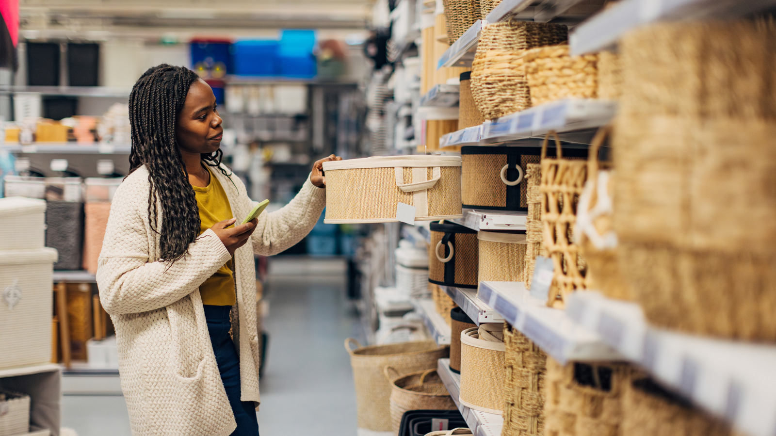 IKEA'nın Ev Depolama İhtiyaçlarına Yardımcı Olabilecek Çok Yönlü 18 Dolarlık Sepeti Var