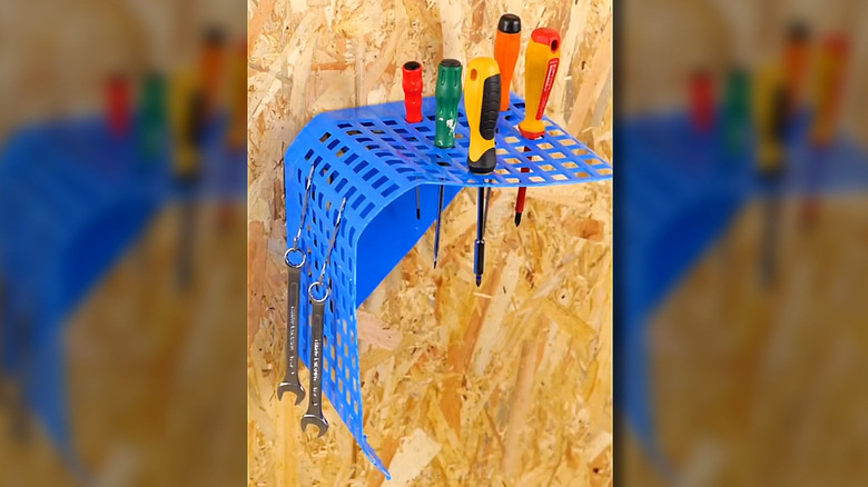 DIY duvara monte alet düzenleyici