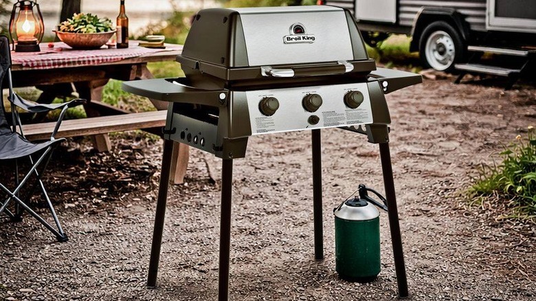 Broil King Porta-Chef 320 taşınabilir gazlı ızgara