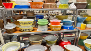 60’larda Bile Nadir Oldu – Artık Bu Vintage Pyrex’i Her Yerde Bulabileceğiniz Şanslısınız