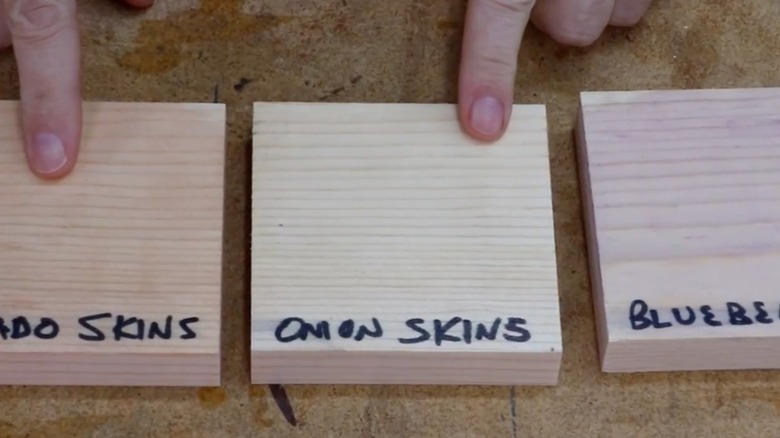 DIY soğan kabuğu lekeli ahşap ekran görüntüsü