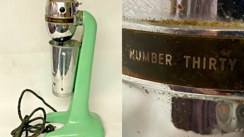 30 numaralı jadeit yeşili klasik Hamilton Beach DrinkMaster'ın krom kapla bölünmüş görüntüsü