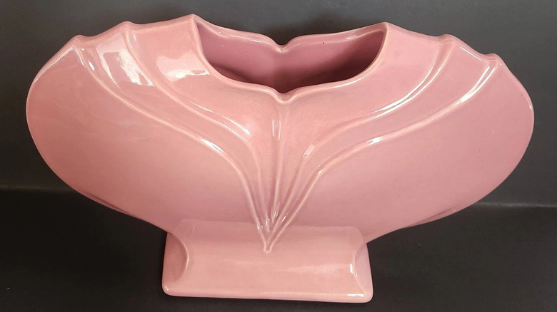 Pembe art deco seramik vazo.