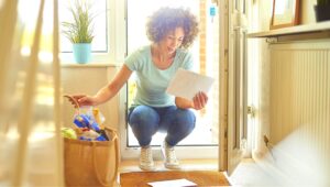 Hendek Girişindeki Dağınıklık: IKEA’nın Şık Çözümü Eşyaları Görünür ve Düzenli Tutuyor