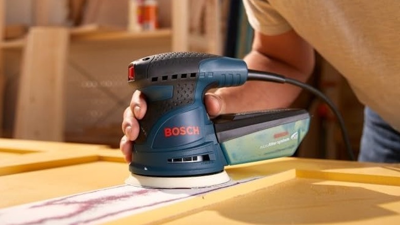 Bosch ROS10 Rastgele Orbital Zımpara Makinesi